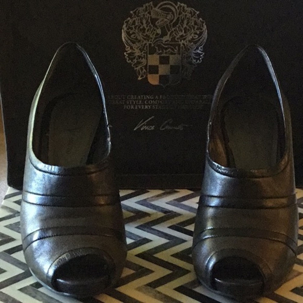 Pre ❤️’d Vince Camuto Black heel